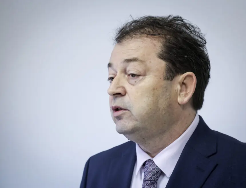 HN_20241223840721-860x657